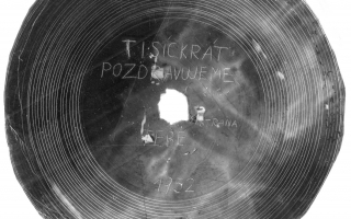 obr-1-rentgenova-gramofonova-deska